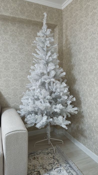 Ёлка новогодняя белая