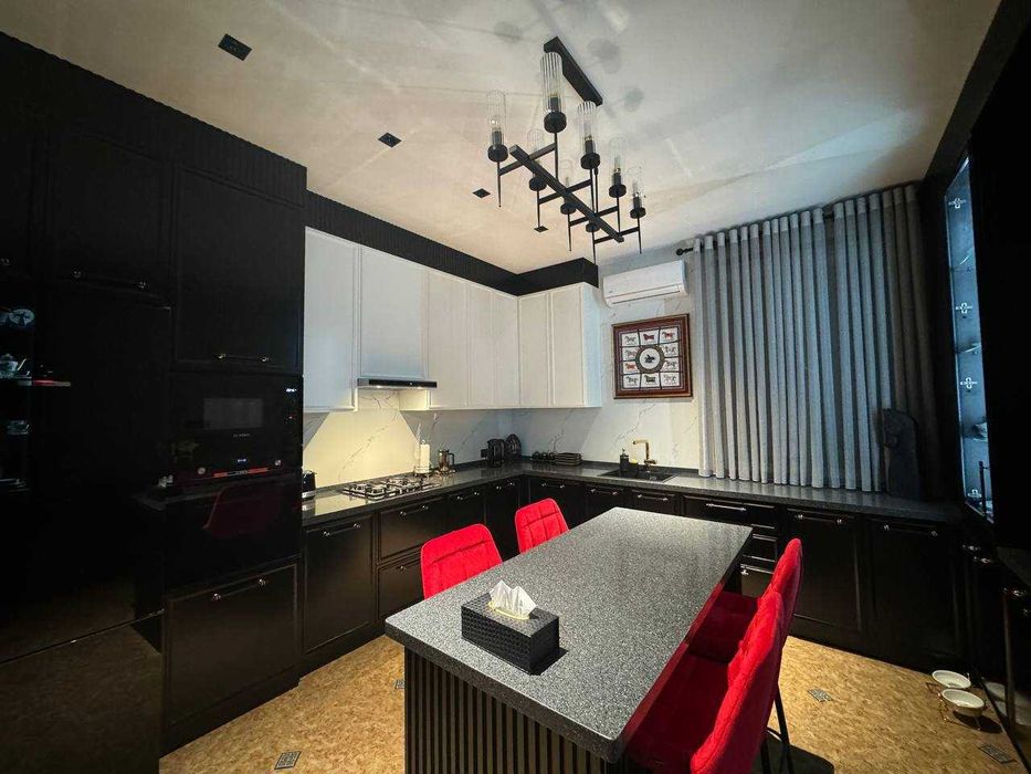 V2354 ПРОДАЕТСЯ 4/5/7 НОВОСТРОЙКА на: Ц5 Ор.р: Лакосте 150м2