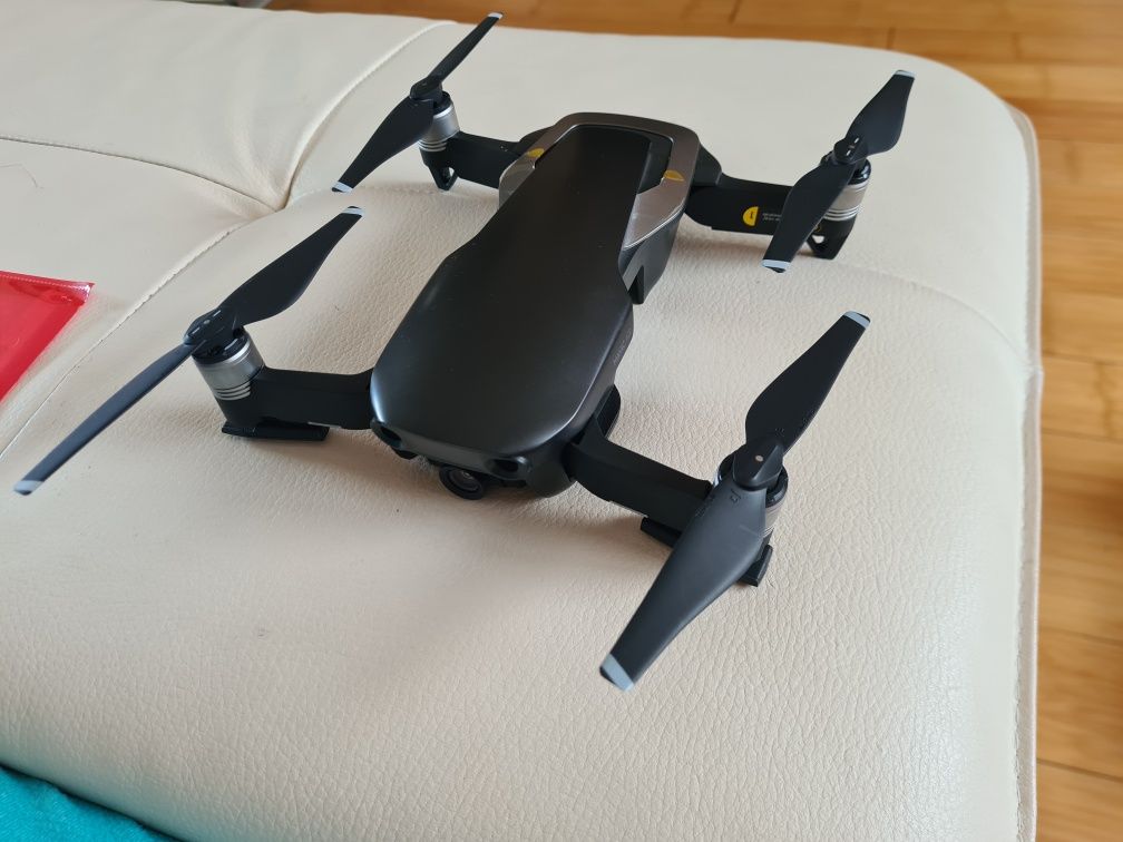 Dji Mavic air fly more combo