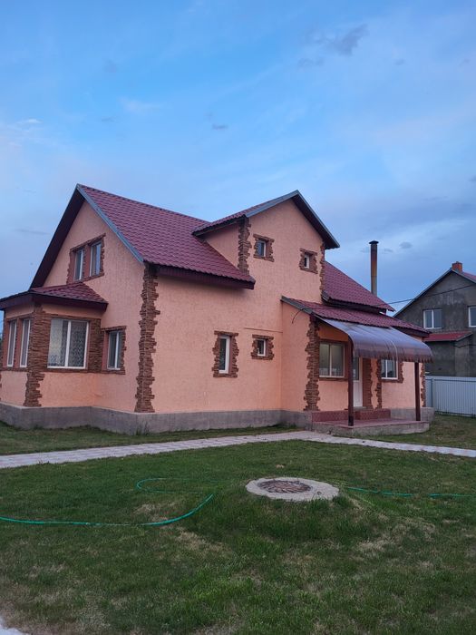 Продажа дома 150 кв.м. 2 этажа.