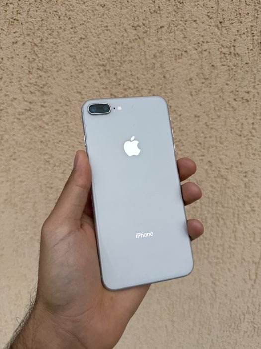 Vand iPhone 8 Plus 64 Gb