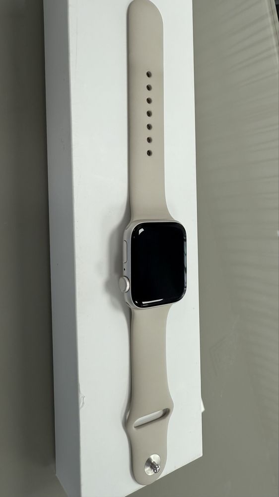 Смарт часы Apple watch se 2