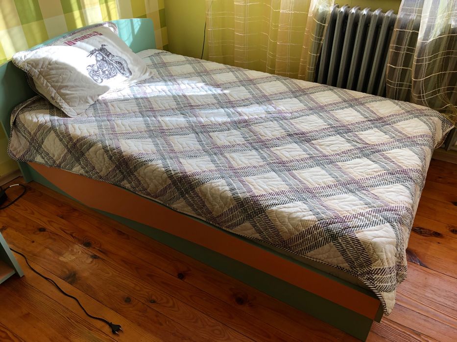 Легло за детска стая с ракла