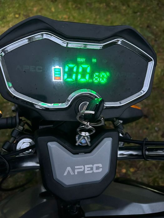 Vând motociclu electric nou