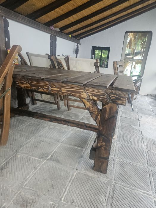 Ръчно изработена маса