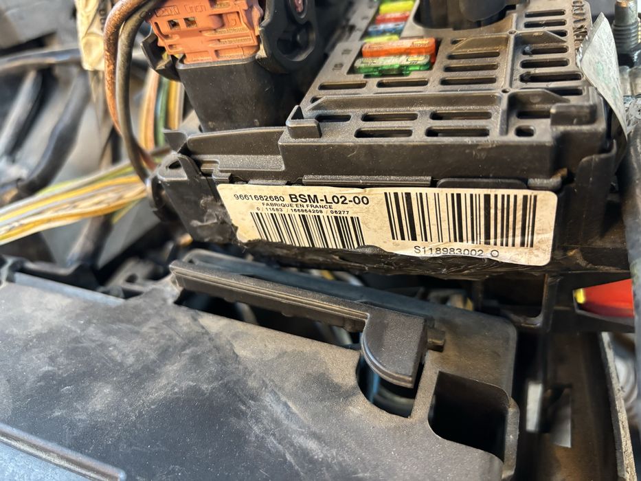 Peugeot 407 Пежо 407 на части