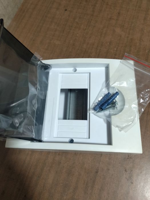 Продам корпус щит навесной