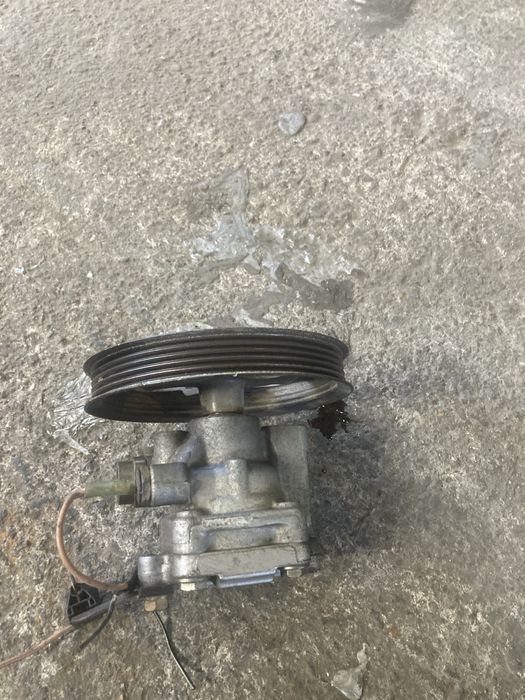 Mitsubishi pajero pinin 1.8i 2004 година Хидравлична Помпа