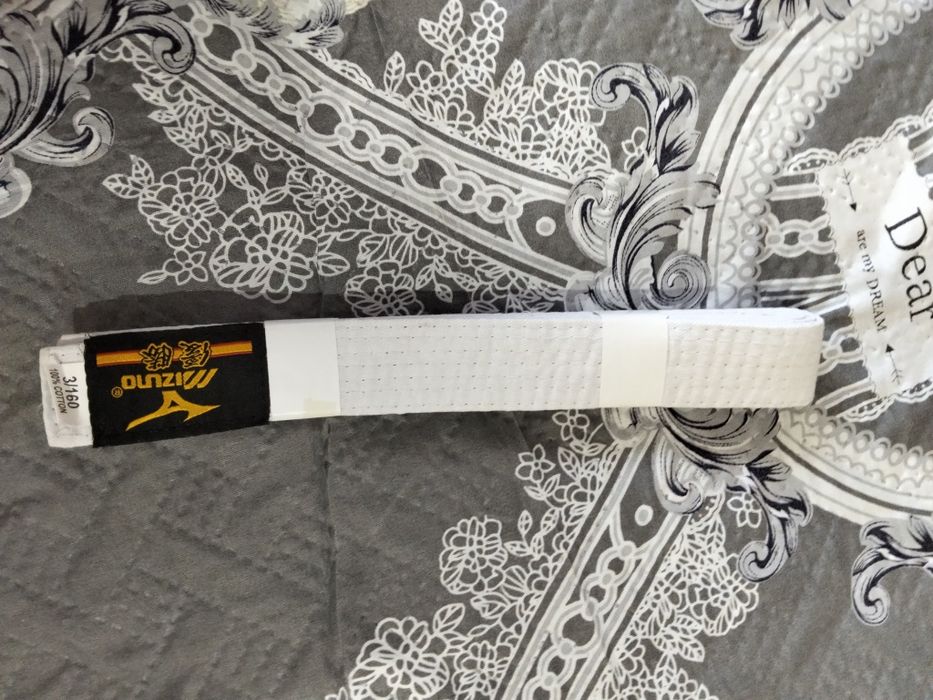 Пояс белый новый