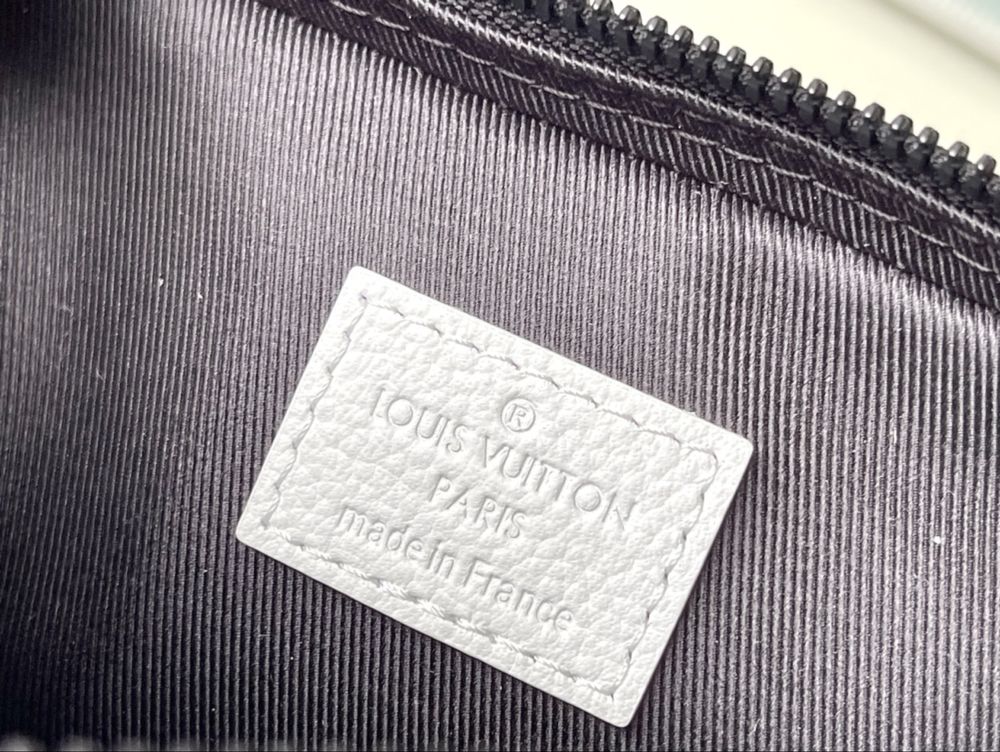 Louis Vuitton Alpha Wearable Wallet