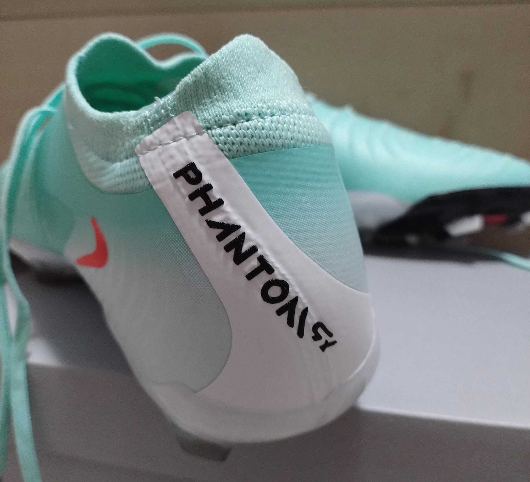Ghete fotbal Nike Phantom Luna Elitee