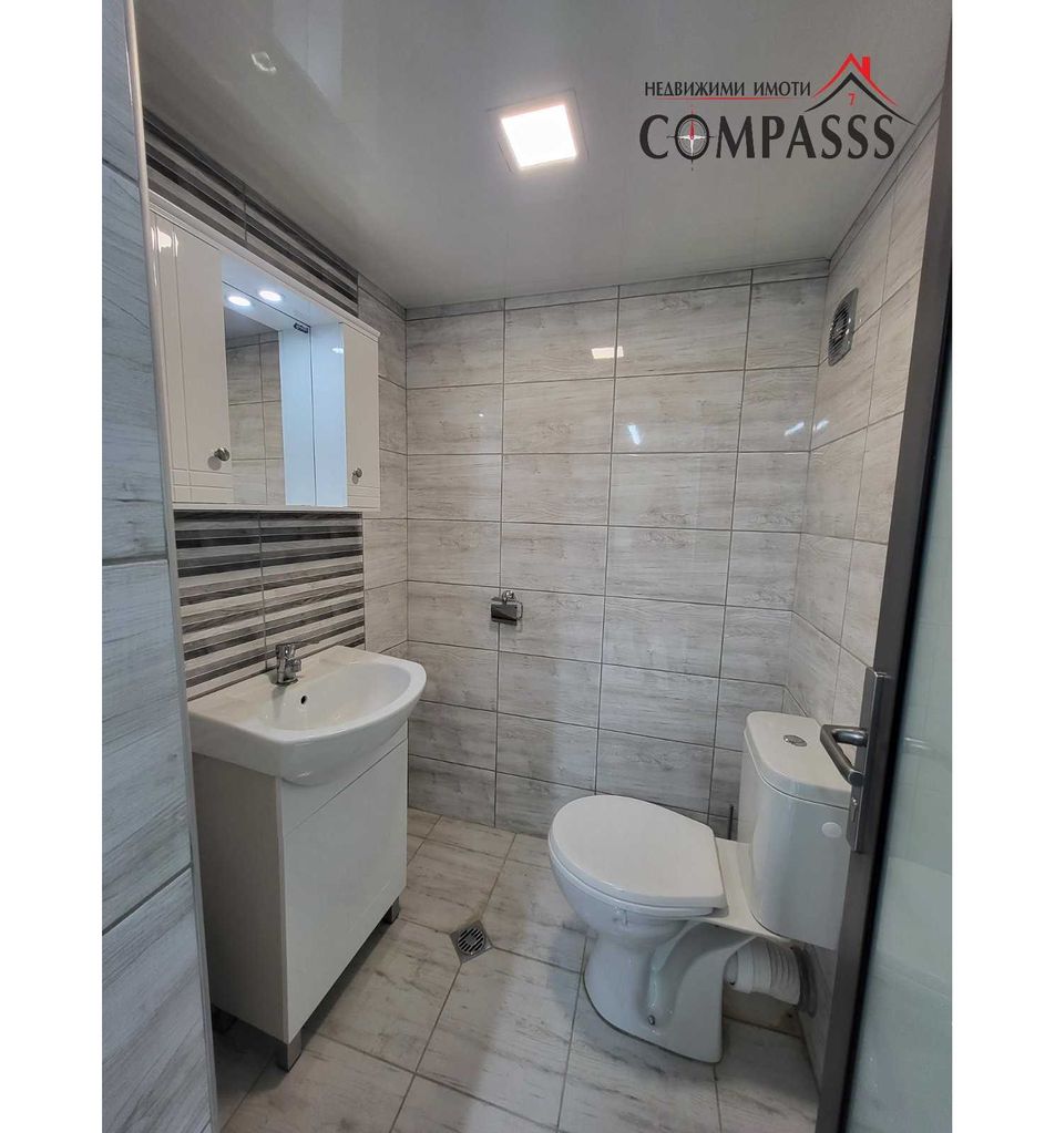 Продава се Офис в Добрич, Център - 124 кв.м за 1500 €/кв.м - Снимка #10