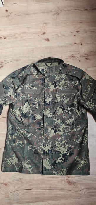Камуфлажна риза военна риза