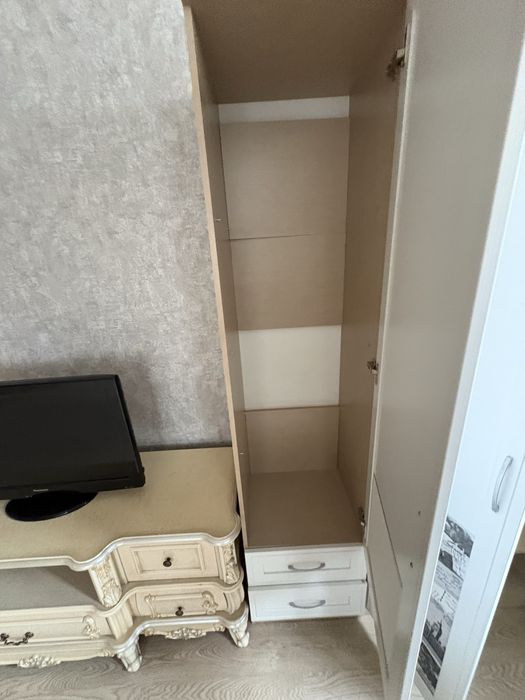 Хорошая мебель….