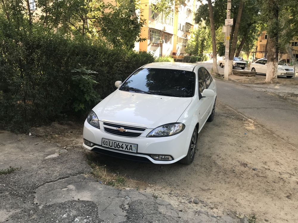 Продаю свою Gentra