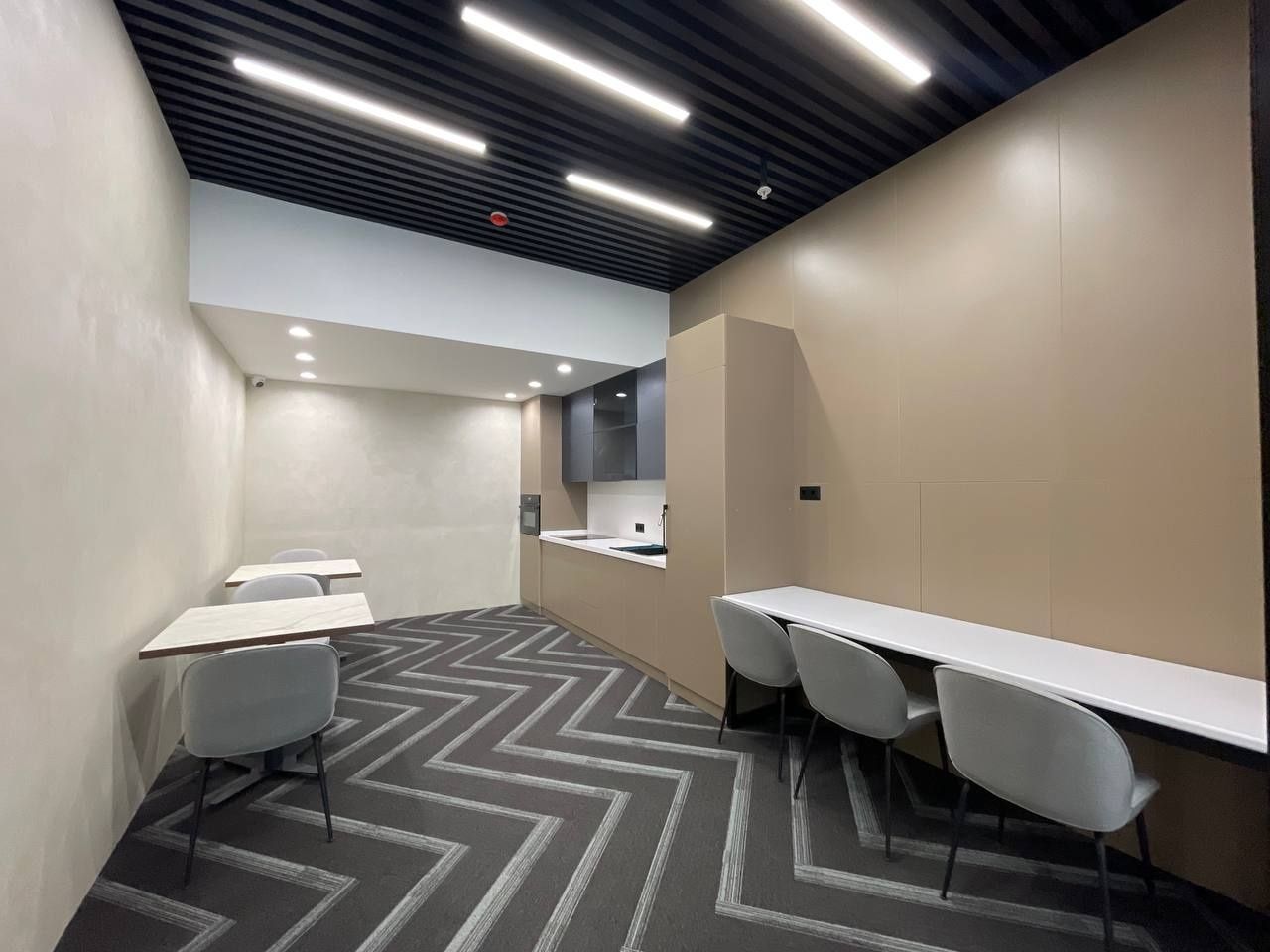 Аренда офиса на Ташкент Сити. Метро Дружбы Народов. 253 м²