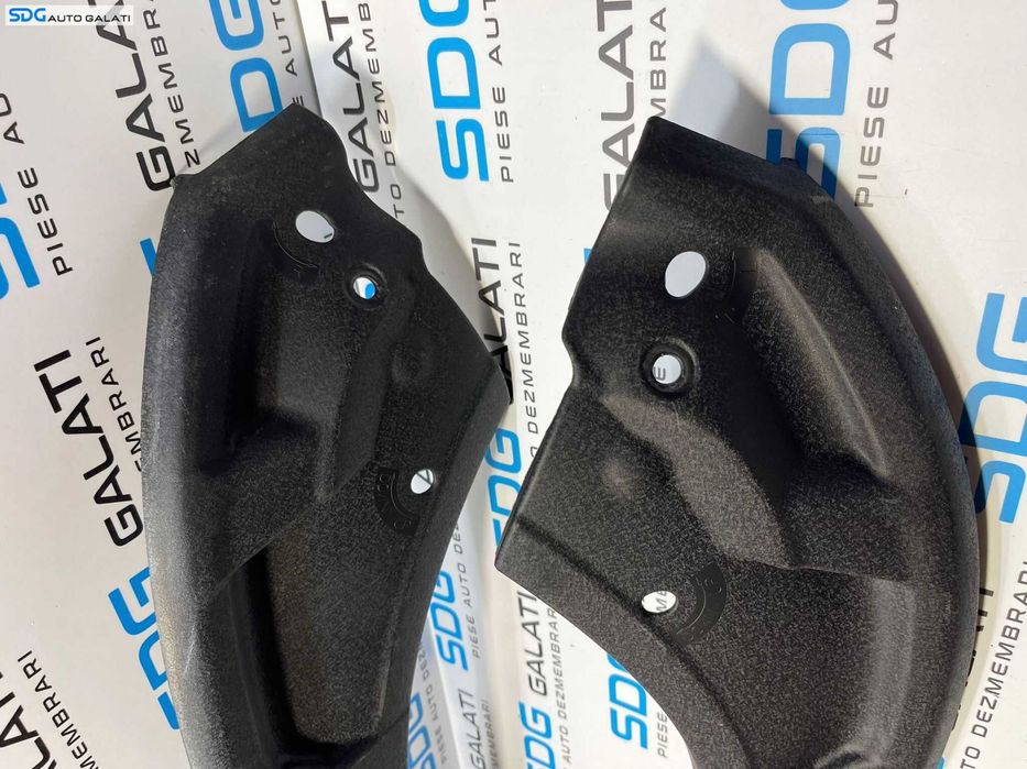 Set Capace Ornamente Plastic Tragher Trager Bara Spoiler Fata Audi TT 8N 1998 - 2006 Cod 8N0860441E 8N0860442E