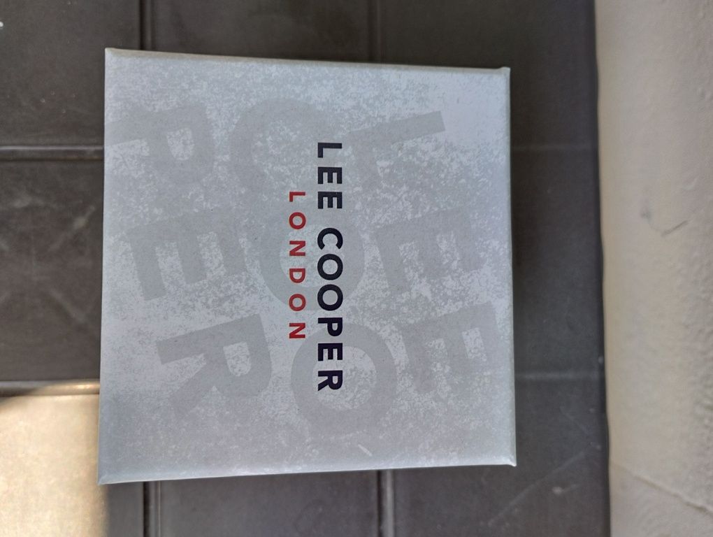 Часовник Lee Cooper