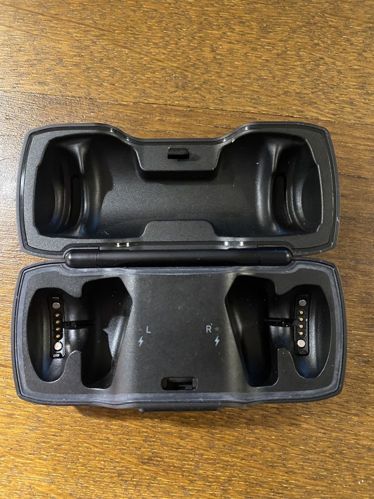 Bose SoundSport Free Wireless In-Ear Portable Charging Case