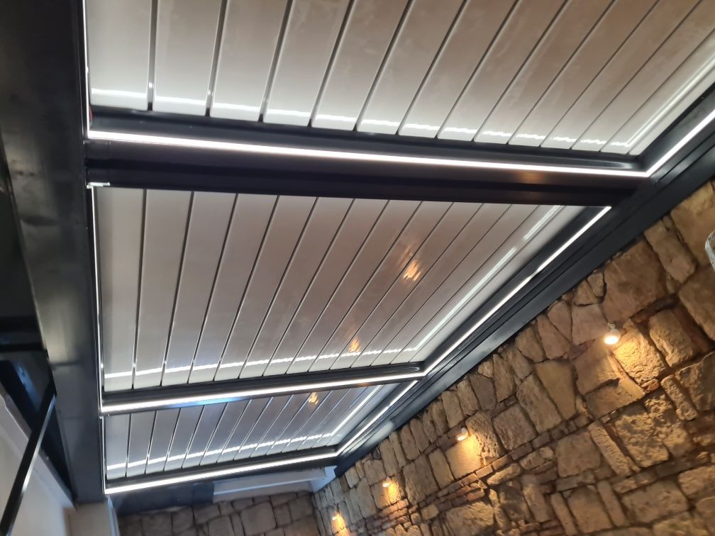 Constructor pergole . Închideri în sticla.  Producător.  În rate