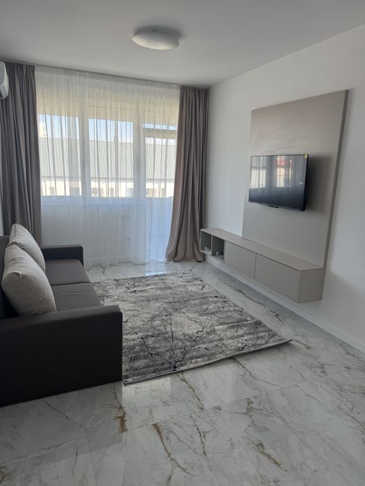 Inchiriez apartament 3 camere Titan Auchan