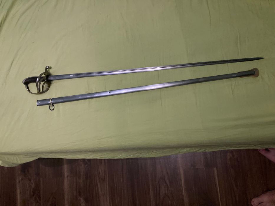 Френска Сабя                            .