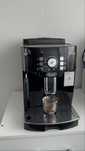 Aparat de cafea/expresor automat boabe Delonghi Magnifica S