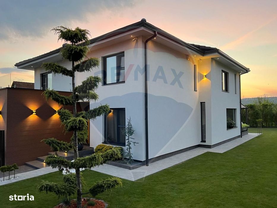 Casă exclusivista care combină perfect luxul și funcționalitatea