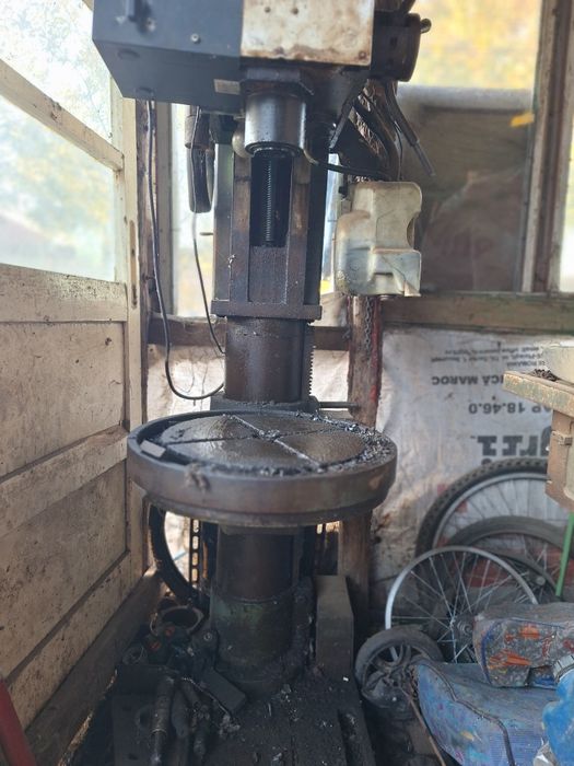 Bormașină electrica