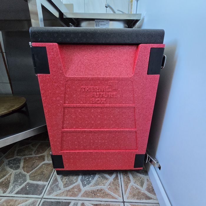 Echipamente Horeca(Frigider,malaxor)