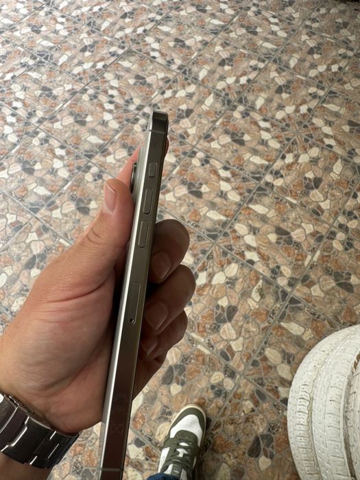 Vand Iphone 16 Pro Max, Natural titanium