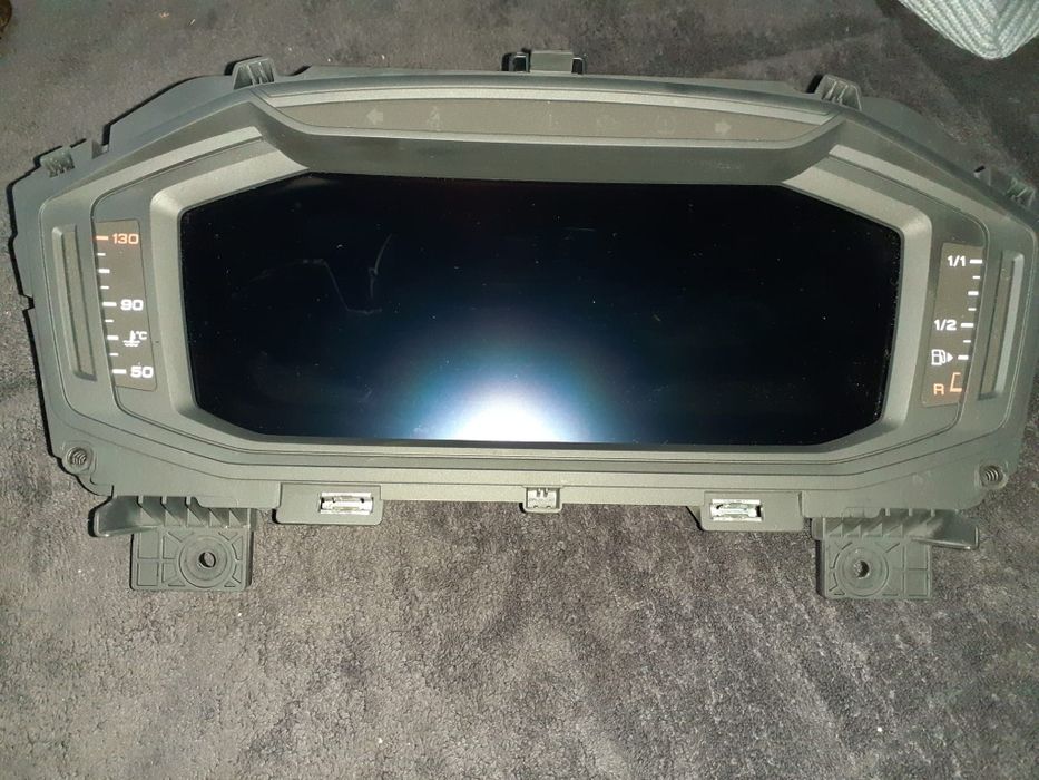 Ceasuri bord audi a 1 an 2019