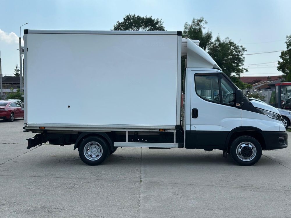 Iveco dalily 2022 refrigerare- congelare/pos finantare leasing/tva ded