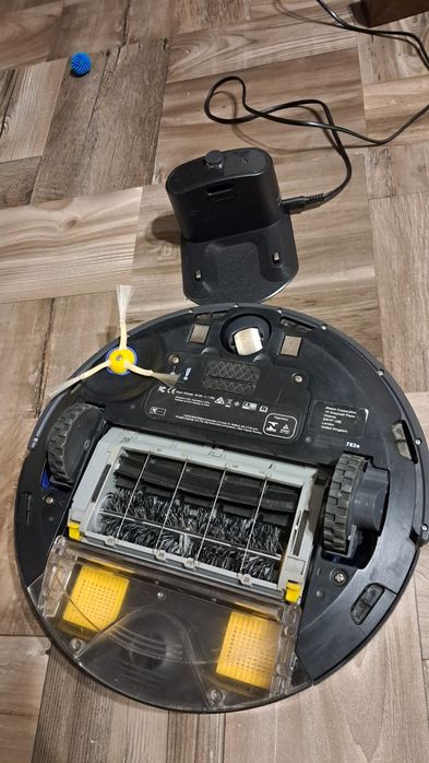 Robot aspirator iRobot Roomba 782e