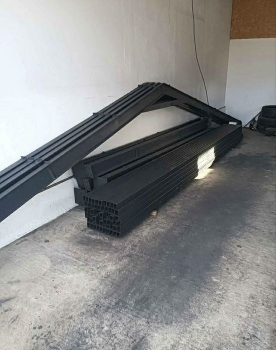 Vând hală structură metalică la prețul de 3000 €