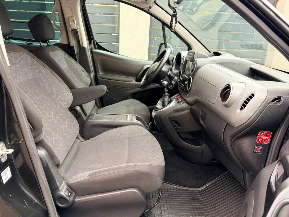 Vând Peugeot Partner Motor 1.6 HDi an 2018 înmatriculat