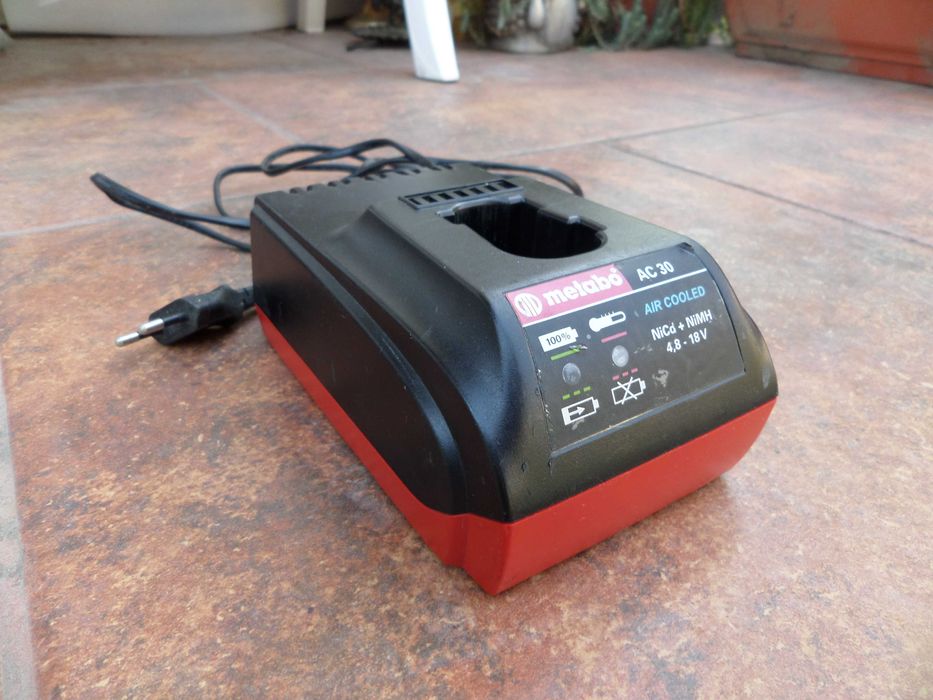 Metabo AC30 4,8v-18v air cooled incarcator acumulatori