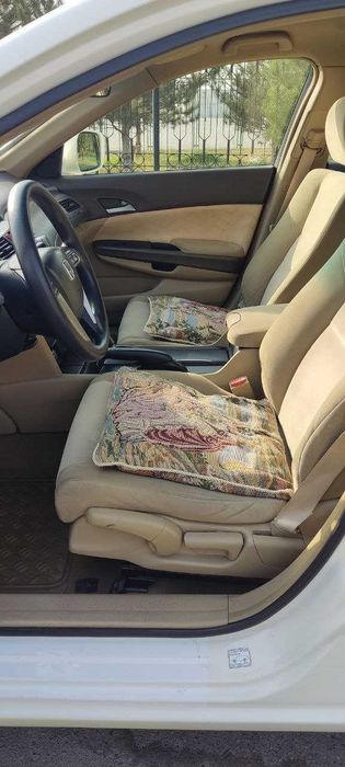 Автомобиль Honda Accord