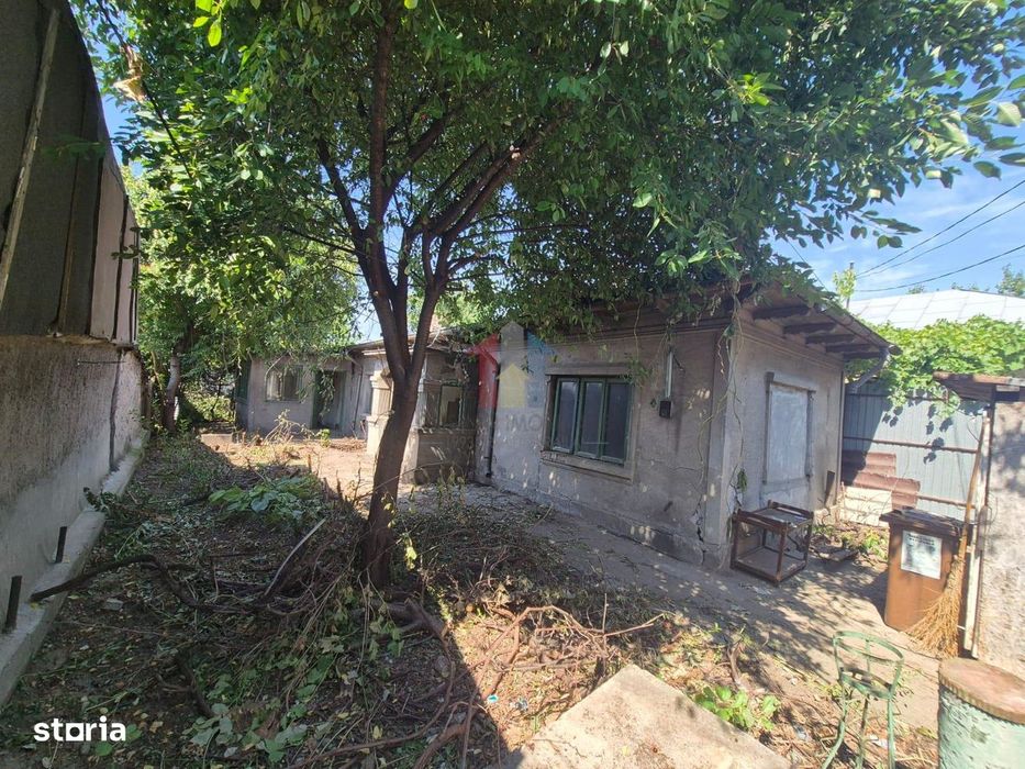 Teren 300 mp cu utilitati, deschidere 10 m, Chercea