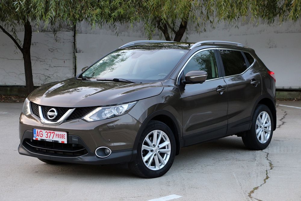 Nissan Qashqai  Panoramic, Piele,, Lane Assist, Xenon, Camere 360°
