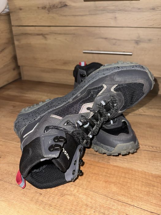 Зимни мъжки обувки Hugo