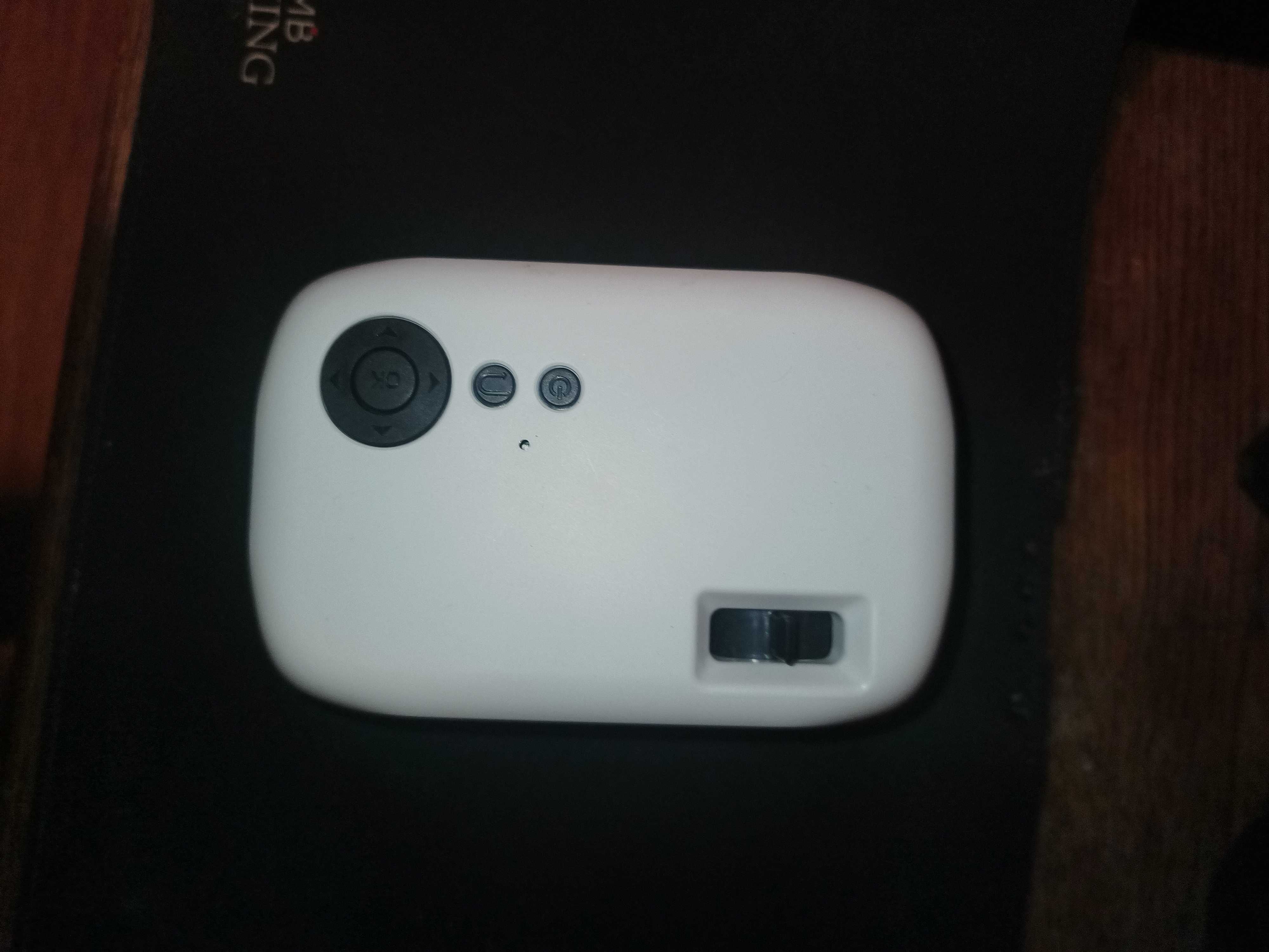 Vand ,Mini Videoproiector Led M24 Full Hd.