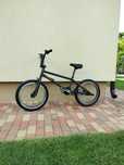 Vând bicicleta BMX trynx