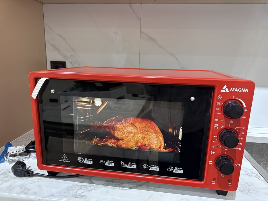 Настольная электропечь Magna MF3615U-37PR красный