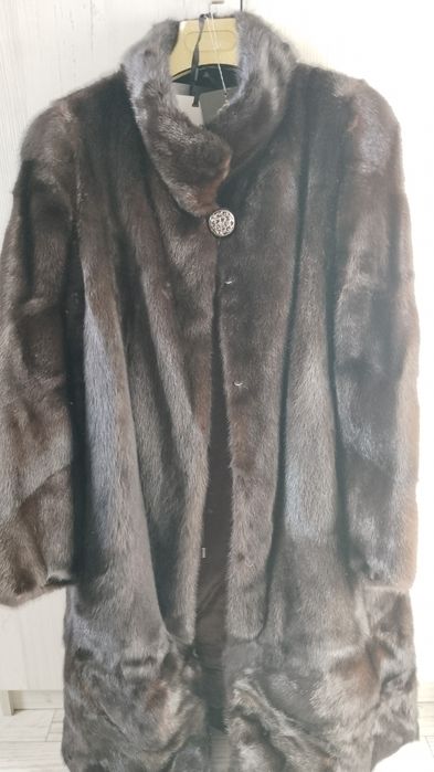 Продам шубу норковую