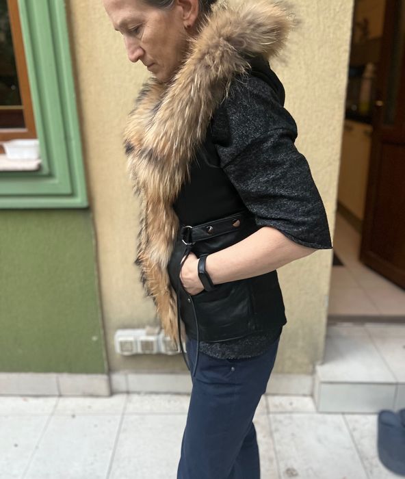 Vand vesta piele cu blana