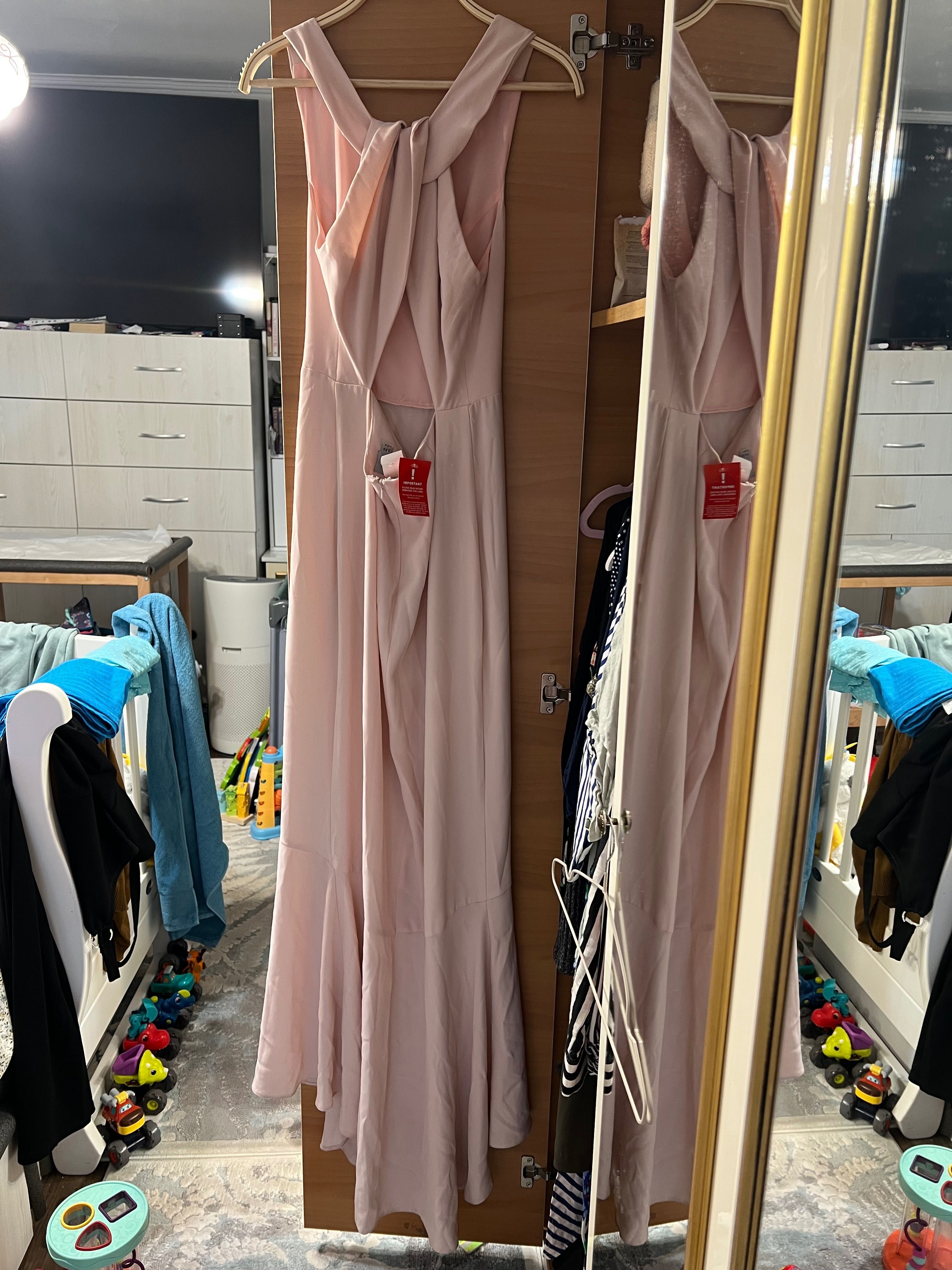 Rochie nouă Asos de ocazie roz pudră