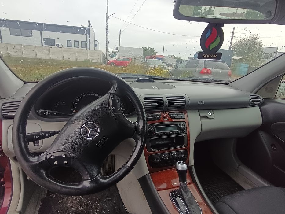Mecredez-Benz  C220 W203