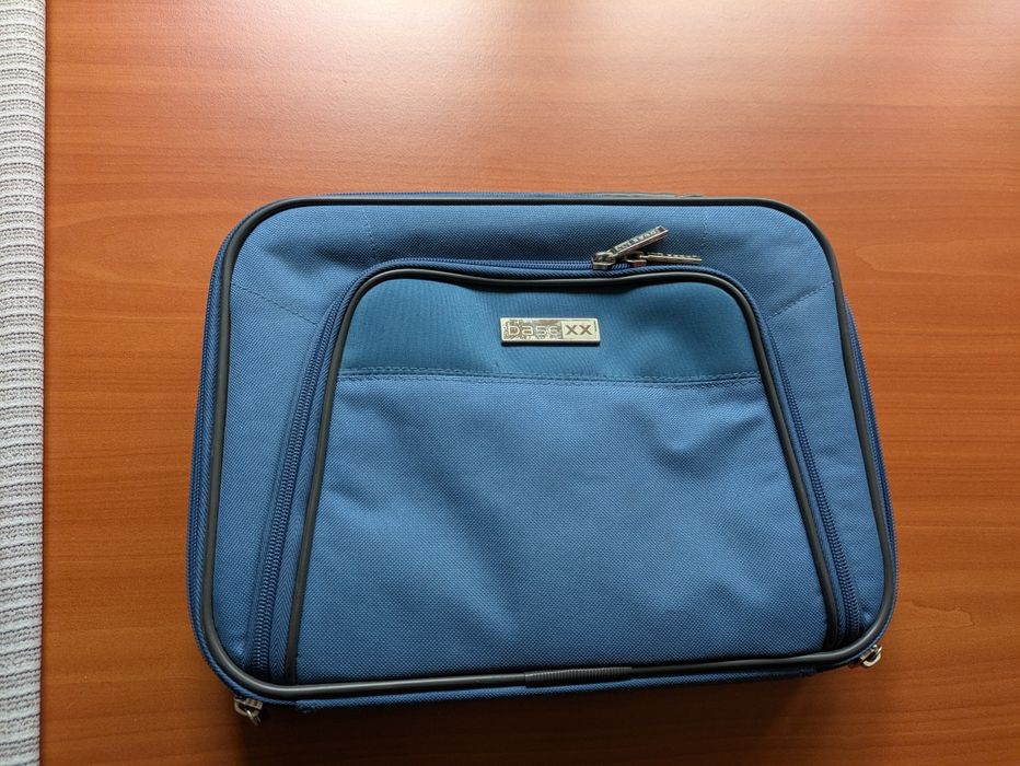 Geantă tabletă 11 inch roșie