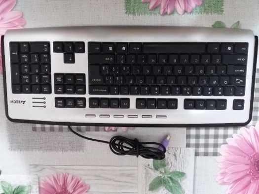 Vand Kit Tastatura PC A4 TECH Multimedia + Mouse in stare foarte buna!